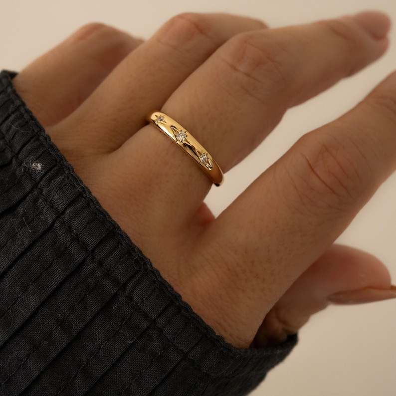 Star Setting Celestial Ring, Gold Ring, Silver Ring, Dainty Ring, Minimalist Jewelry, Christmas Gift for Her